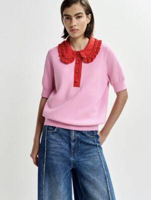 Essentiel Antwerp polo en maille fine avec perles et volants rose et rouge