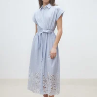 Robe-chemise-longue-a-rayures-brodees-face