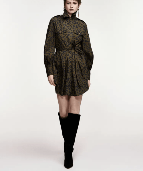obe chemise courte kaki et noire à imprimé léopard
