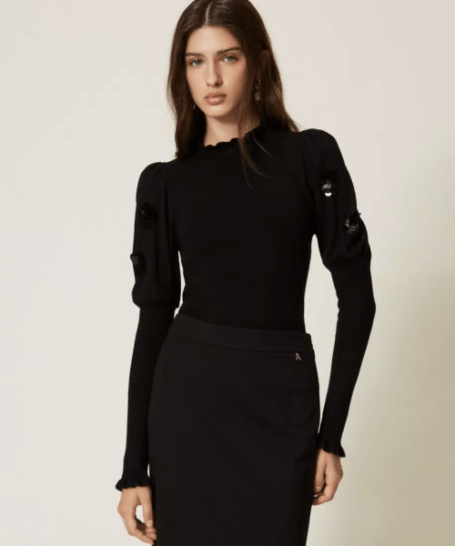 Pull avec broderie de sequins